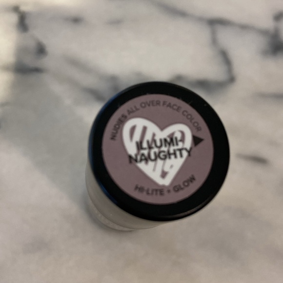 New NudeStix Glow Hilighter in Illumi-Naughty - Picture 2 of 5